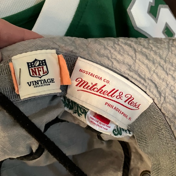 Philadelphia Eagles Mitchell & Ness Throwback Bill Bergey jersey with bucket hat - Picture 9 of 11
